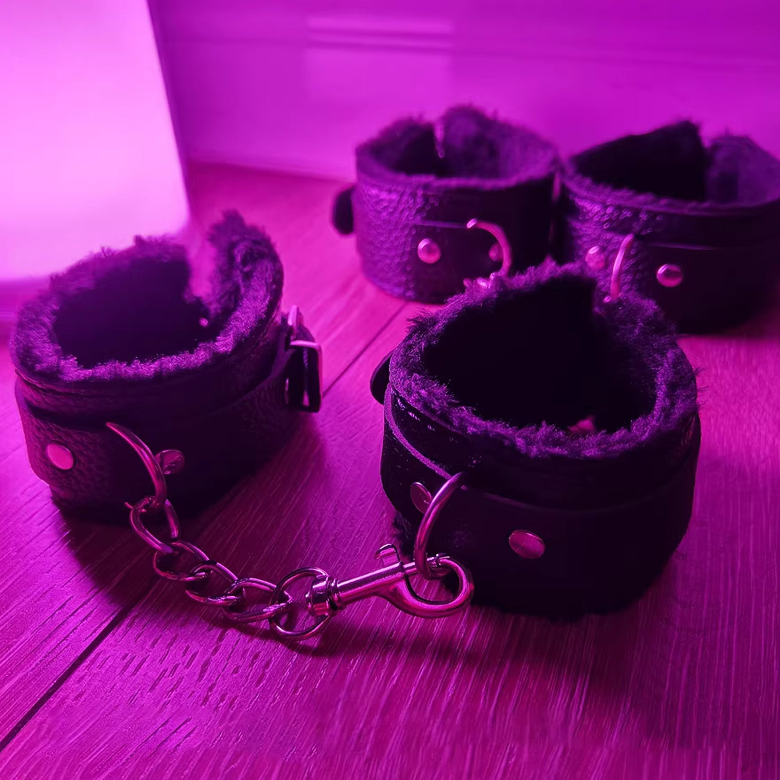 PU Leather and Furry Handcuffs Adjustable Buckle Shackle Cosplay Accessory