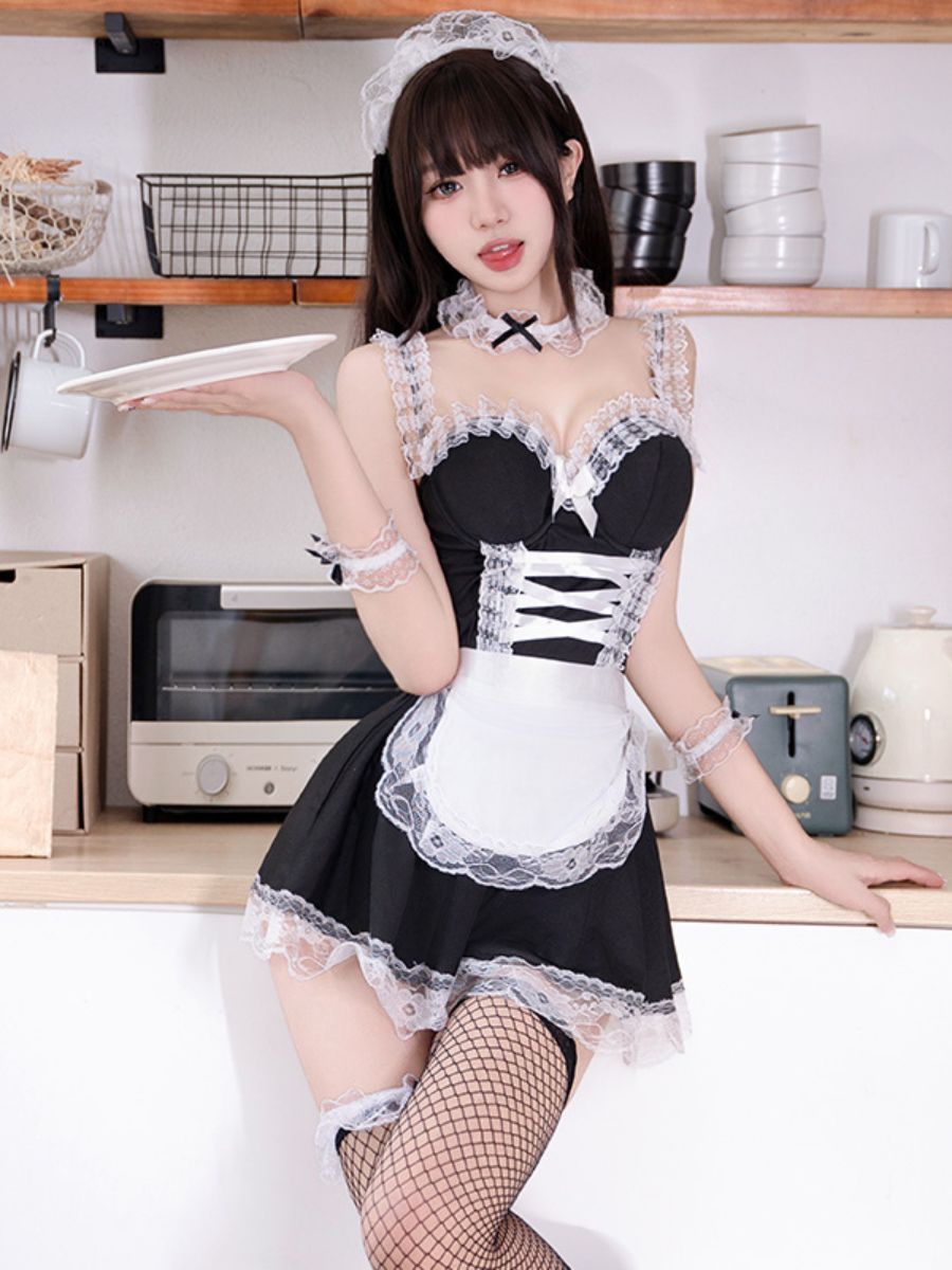 Flirty French Maid Uniform